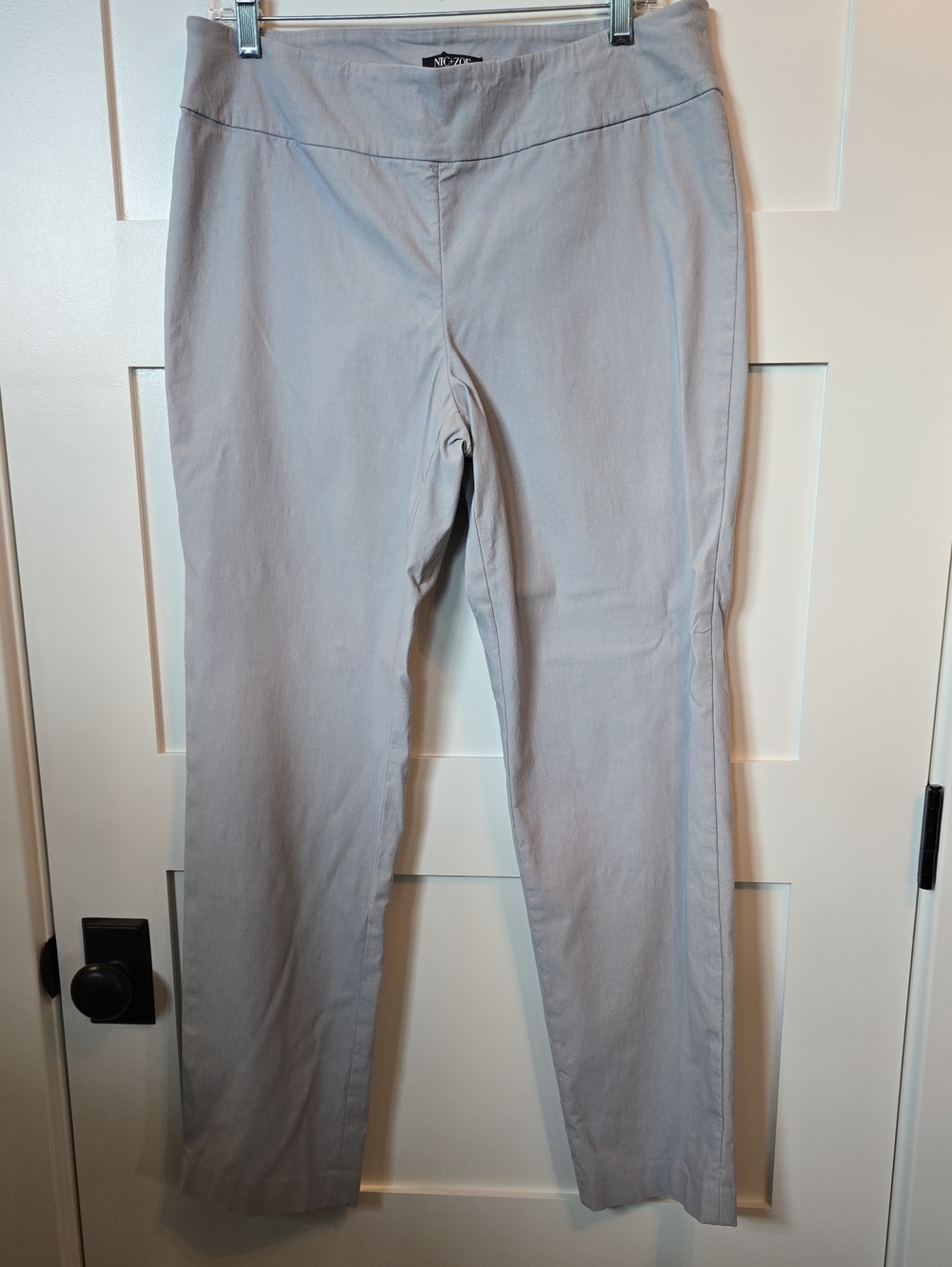 NIC+ZOE Straight Leg Wonderstretch Pants in Light Gray 14